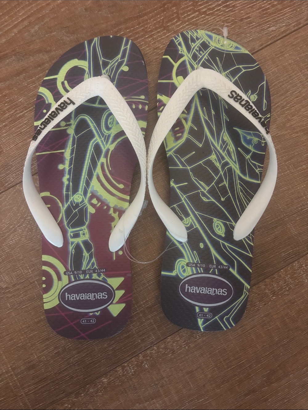 Havaianas Chinello 4 Nite glow in the dark flip flops 9/10